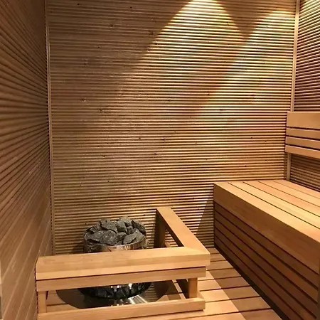 Kivilinna Apartmens - Liinavaatteet, Pyyhkeet Ja Loppusiivous Sisaeltyvaet Aina Hintaan * カラヨキ